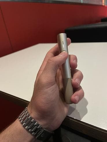 maqnit qolbaqlar: IQOS ILUMA tütün qızdırma cihazı - Model: IQOS ILUMA (magnetik TEREA — 3