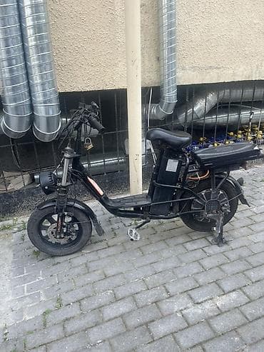 vlasibet: Elektrik velosiped/skuter hibridi - Güclü elektrik mühərriki ilə — 1