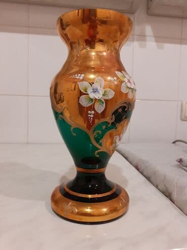 toy gülləri: Boqema güldan .
Yenidir. İstifadə olunmayıb — 4