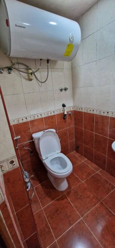 şamaxinka 300 manata kiraye evler: Azadlıq metrosu yaxınlığında,5 mərtəbənin,5-ci mərtəbəində,2 otaqlı — 7