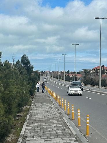 sendvic panel evler: Buzovna yolunun kənarında,Polis akademiyasının yanında yerləşən həyət — 2