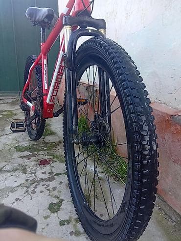 Assalam aleykum . 26- lıqdır .Təkərlər əla vəziyyətdədir . Skoruslar — 6