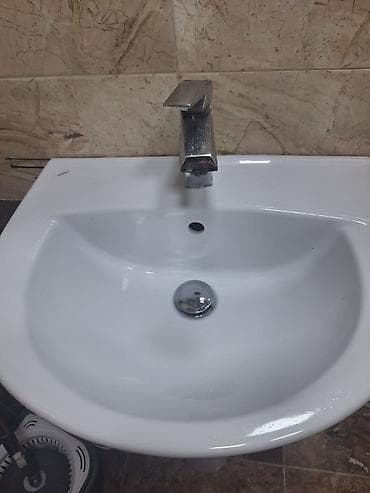 tülpan buket: Moyka və güzgü. yaxşı vəziyyətdə.60 aksesurlar da 20m .hamısını — 5