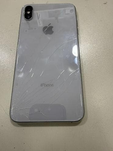 qaz paneli: IPhone X, Gümüşü, Face ID — 2