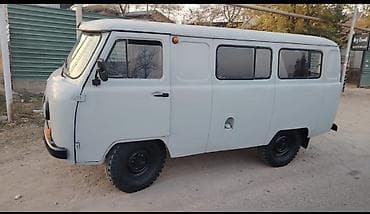 yan guzguler: UAZ “Buxa” tipli mikroavtobus - Korpus: ağ rəngli, üç tərəfdən — 2