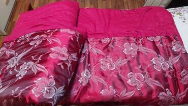 Qiymət: 20 AZN Tək nəfərlikdi. 7 kq yun var yorğanda. Təzədir