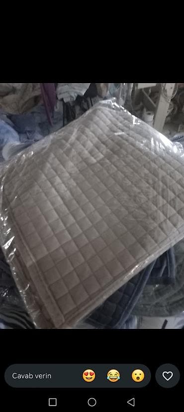 qapi dekoru: Məhsul: Qalın kapitone oturacaq/yastıq altlığı - Material: Yumşaq — 3