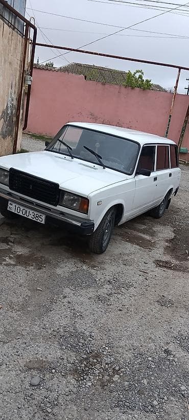 Maşın Şəxsi Öz Evimin Olub Tamada Yaxşı İşləg Vəziydədir Öz Adamıdır