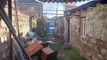 TƏCİLİ SATILIR Xəzər rayonu, Binə qəsəbəsi, Xaqani küçəsi 26 (“Atesin — 7