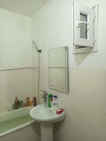 günəşli: Bakı, Yeni Günəşli Massiv V, 2 otaqlı, Köhnə tikili, m. Xalqlar Dostluğu, 62 kv. m — 9