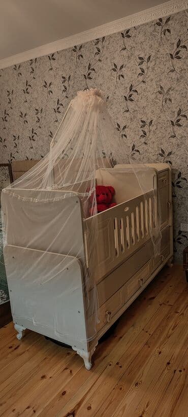 столик на кроватку: Beşik-dolab dəsti - Rəng: krem/şampan tonları - Material: MDF/taxta — 1