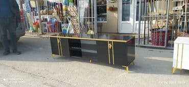 Dolablar: Yeni, Düz TV altlığı, Polkalı, Laminat, Belarusiya — 6