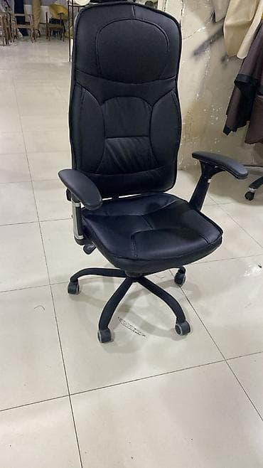 bu mebellər: İşlənmiş, Təkərli, Qolları tənzimlənmir, Süni dəri — 1