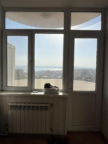 İşlənmiş İkiqat şüşə paketi Plastik pəncərə, Еni: 177 sm, Uzunluğu: 297 sm — 2