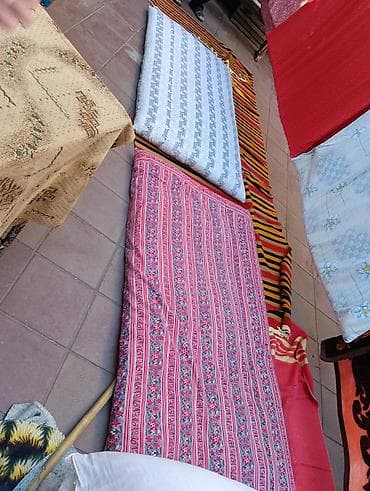 komputer desti: Yataq dəsti üçün ev tekstili və yataq ləvazimatları təqdim olunur — 1
