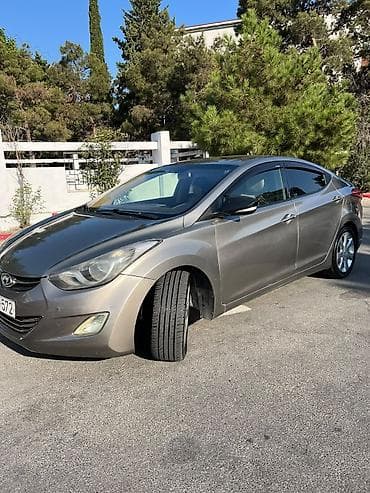 diskler r15: Hyundai Elantra: 1.8 l | 2012 il Sedan — 4