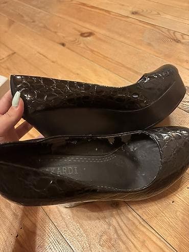 deri pencekler: Qadın üçün platforma dabanlı ayaqqabı - Model: Q closed toe — 1