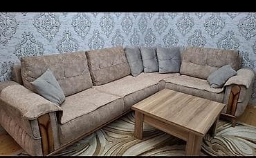 Divan 650 azn. Qarşısındakı jurnalni masa açılır, boyuk stola