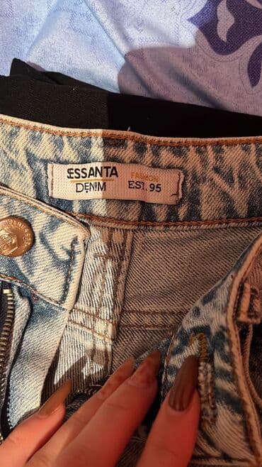 подарки на день святого валентина: Qiymet 2 sine ayitdir çatdrlma var heç geynilmeyb Geniş kəsimli, diz — 2