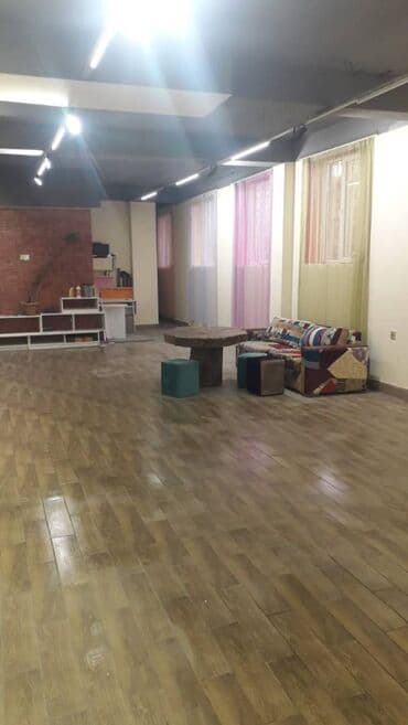 obyek: Həzi Asalanov metrosuna yaxın yerləşən ümumi sahəsi 240 kv,m olan — 9