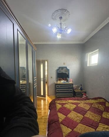 şəhər evləri: Binəqədi qəs. 5 otaqlı, 150 kv. m, Kredit var, Orta təmir — 22