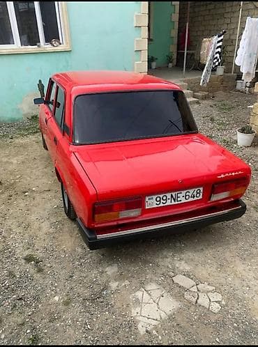 Satılır aparaturasiz. VAZ 2107, qırmızı rəng, sedan kuzov. Klassik