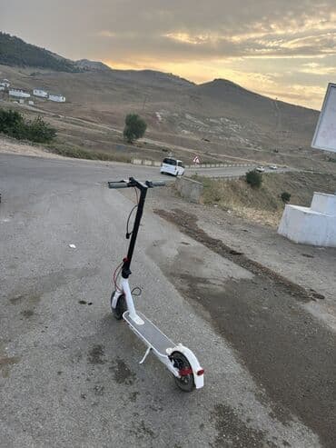электроскутер купить в баку: Hec bir problemi yoxdur cızıqları var sadece hersey zqvoddur tekerler — 3