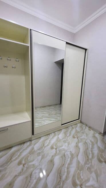 4 cu mikrorayon kiraye evler 2023: 28 may metrosuna yaxin yaşil bazarina yaxin 15 mertebeli binanın 8-ci — 9