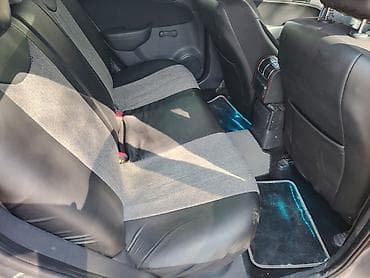 hyundai i30 1.6 dizel: Hyundai i30: 1.4 l | 2011 il Hetçbek — 9