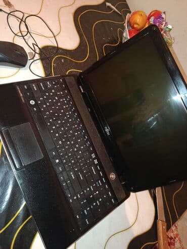 fujitsu notebook qiymetleri: Fujitsu noutbuk Xüsusiyyətlər: - Marka: Fujitsu - Korpusu qara — 5