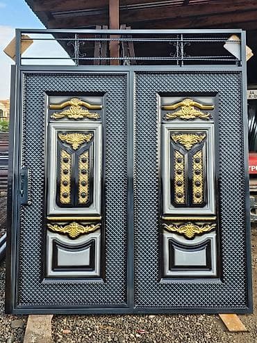 iran peci qurasdirilmasi: Butun Dəmir Darvazalar və ya həyət qapısı pult ilədə var. Balkon — 3