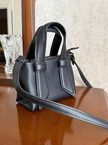 daş val: Qara mini çiyin/əl çantası - Material: yumşaq eko‑dəri - Rəng — 2
