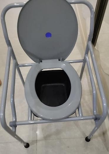 Tualet funksiyalı stul Portativ komod-stul - Metall karkaslı