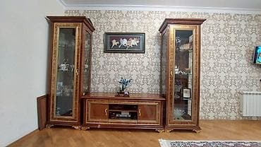 salon dolab: İşlənmiş, TV altlığı, Kredit yoxdur, İtaliya — 2