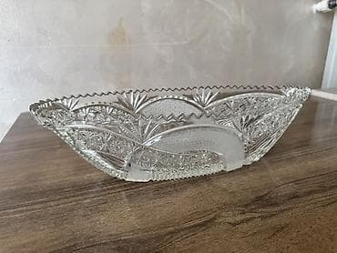 sufre: - Material: qalın, parlaq kəsimli şüşə - Dizayn: ulduz və romb — 1