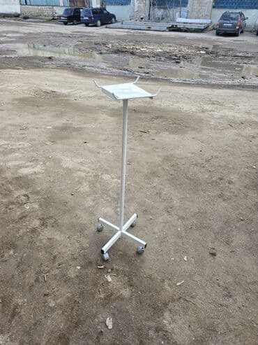 здоров мом крем для суставов бишкек: Ağ rəngli, dörd təkərli, hündürlüyü tənzimlənən tibbi dayaq. Üzərində — 2