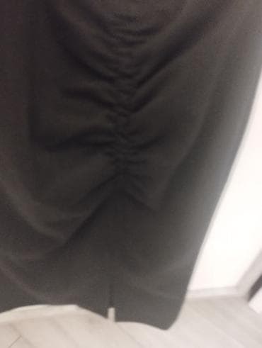 Аксессуары: Qadın ücün tünd boz nazik cizgılı ətək. Qalın materyalı var — 6