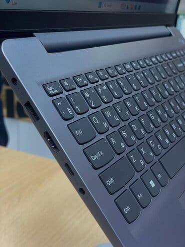 BYD: Lenovo noutbuk - Ekran: 15.6" geniş ekran, nazik çərçivə - Prosessor — 2