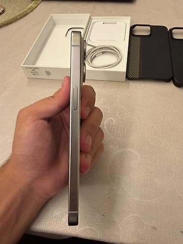iphone 11 pro white: IPhone 15 Pro Max, 256 GB, White Titanium, Simsiz şarj, Face ID — 6