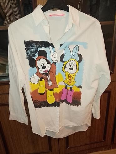 L razmer Ağ rəngli uzunqollu köynək. Ön hissədə böyük, rəngli Mickey