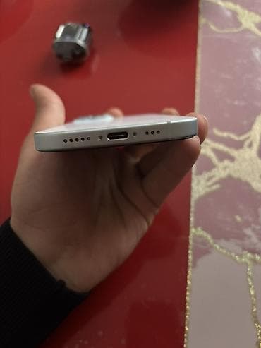 iphone 6 s ekran: IPhone 15, Ağ — 5