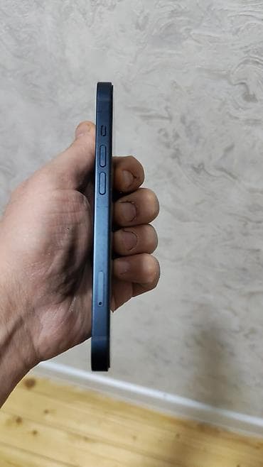 iphone 9 telefon: IPhone 13, Göy, Face ID — 4