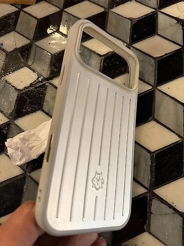 zimmer tv made in: RIMOWA iPhone üçün qoruyucu örtük - Brend: RIMOWA (Made in Germany — 3