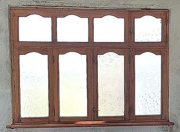 Taxta çərçivəli vitraj tipli pəncərə - Material: təbii ağac çərçivə — 1
