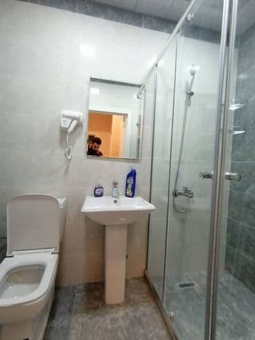 razınde kıraye evler: Sumqayıt şəhəri, Bulvar küçəsi, Mirvari city yaşayış kompleksində 9 — 10