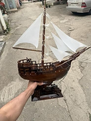 bas gitara: Taxta yelkənli gəmi maketi - Material: cilalanmış ağac gövdə və — 3