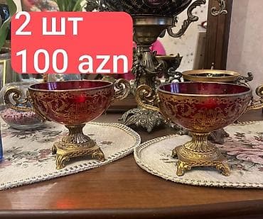 Qırmızı şüşədən 2 ədəd dekorativ piyala/kupa dəsti - Material: qalın