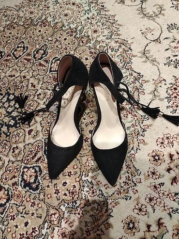 Qadın ayaqqabısı – şık klassik model - Rəng: qara - Material: zamşa