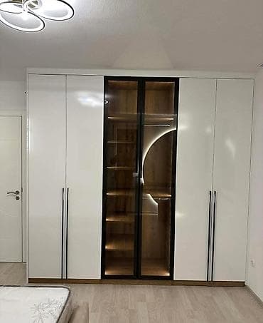 balaca skaf: Qonaq və ya yataq otağı üçün modern dolab - Dizayn: Minimalist — 3