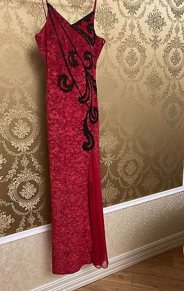 Ziyafet donu, toy paltari teze kimi qalib